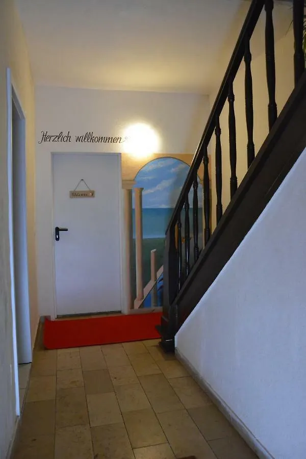Neuss-Nord Hotel 0*, Neuss